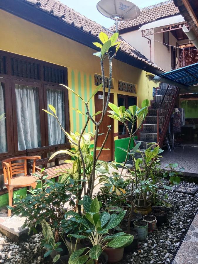 Agung Pring Homestay Batununggul ภายนอก รูปภาพ